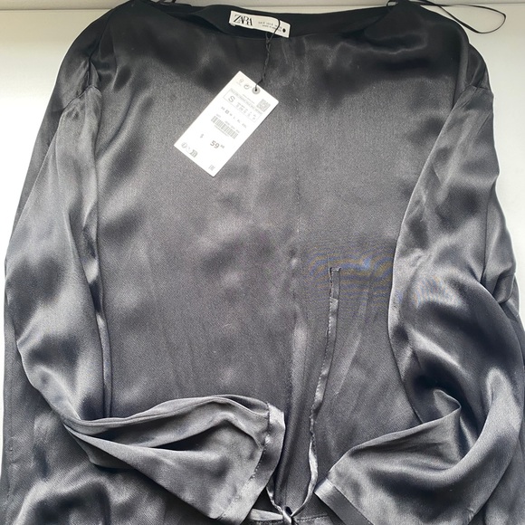 Zara blouse - Picture 3 of 4